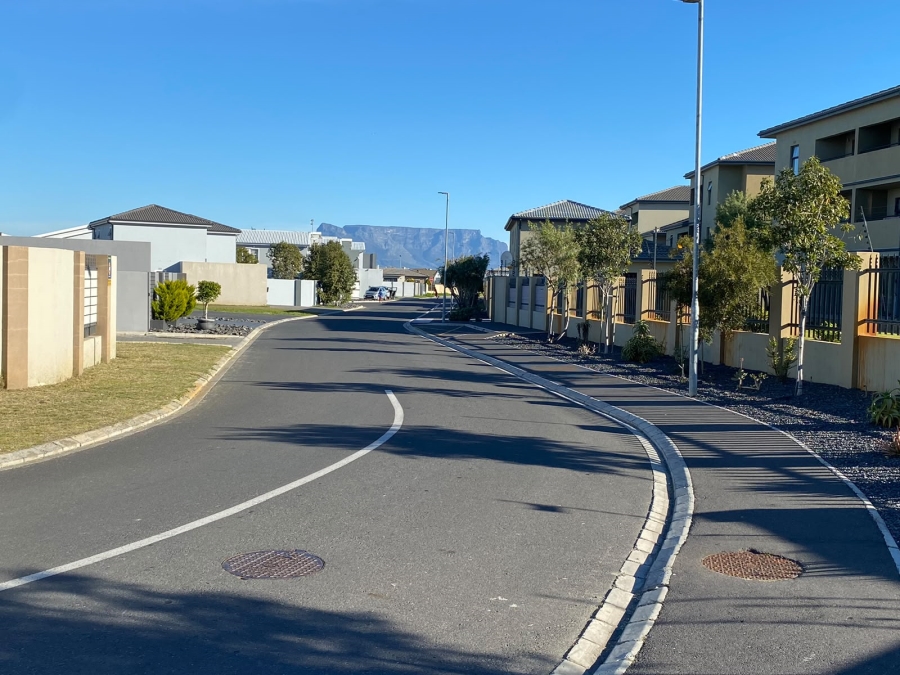 To Let 3 Bedroom Property for Rent in Parklands Western Cape